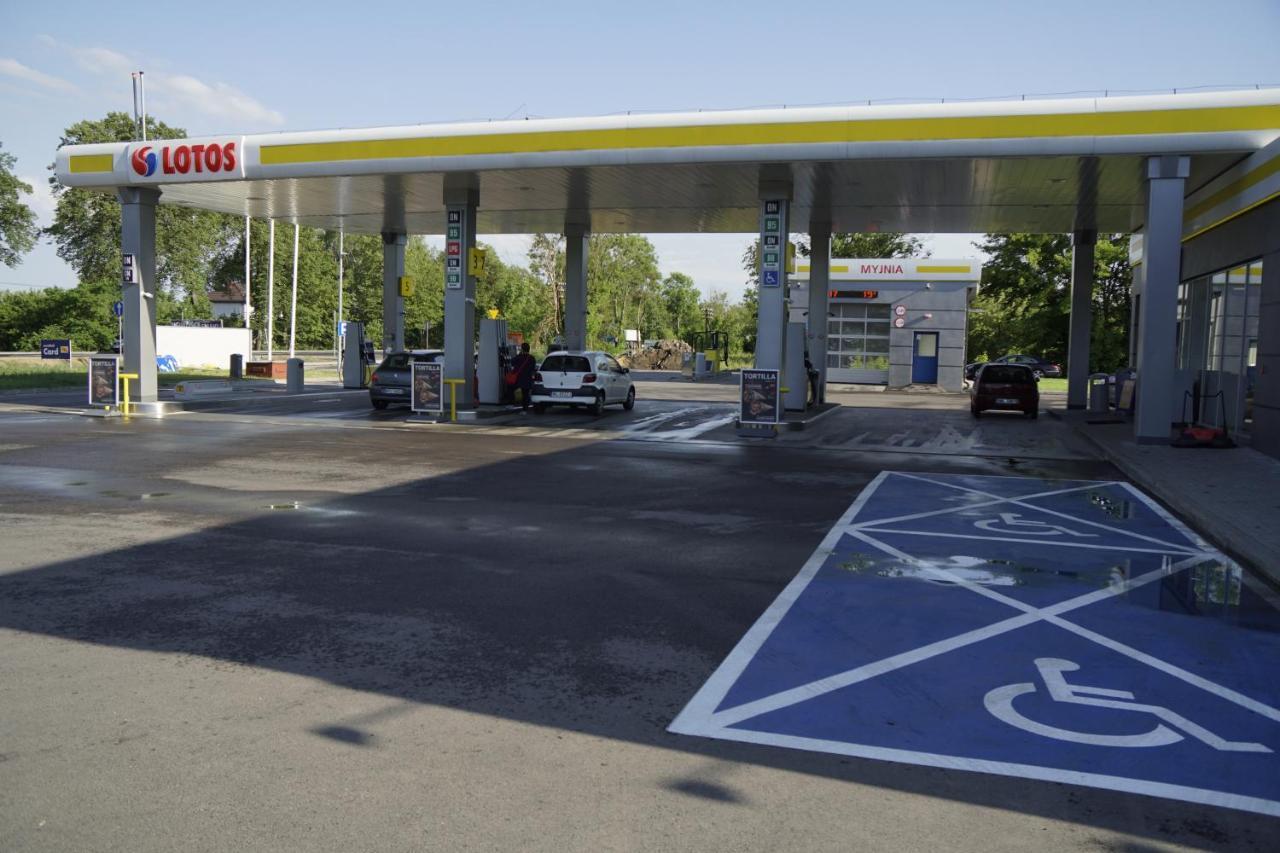 Smartmotel Pułtusk Buitenkant foto